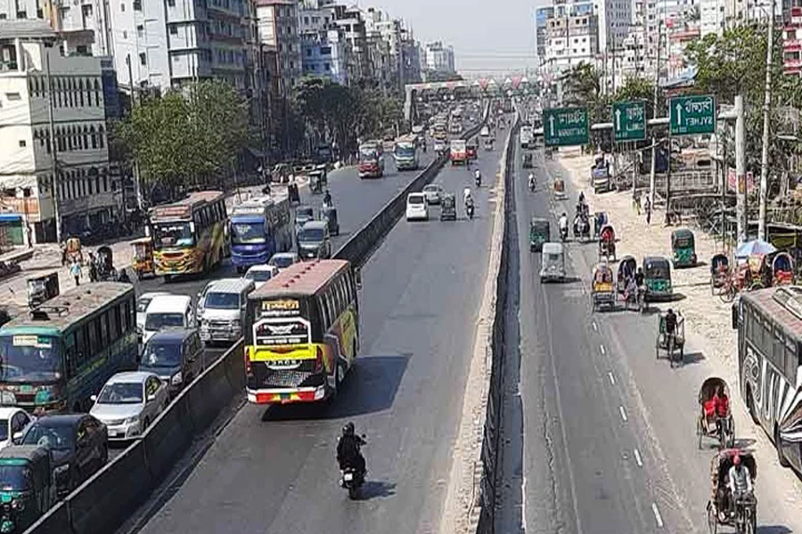 অনলাইনে ‘শাটডাউন’ ঘোষণা, যানচলাচল স্বাভাবিক