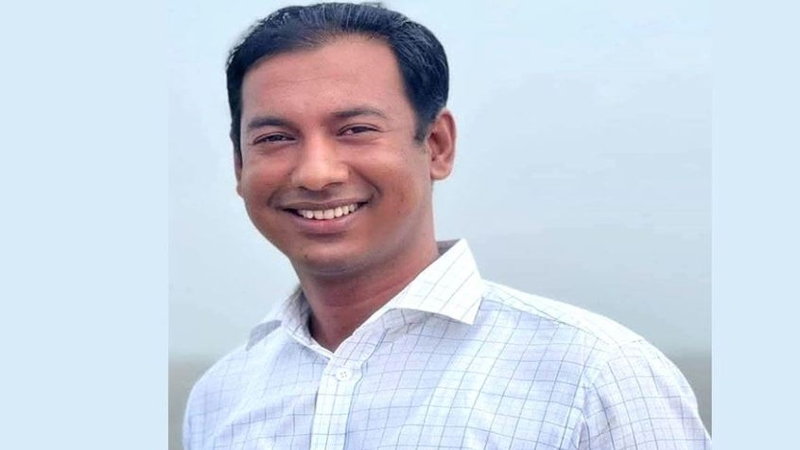 শ্বশুরবাড়ি থেকে সাবেক কৃষিমন্ত্রীর পিএস আটক