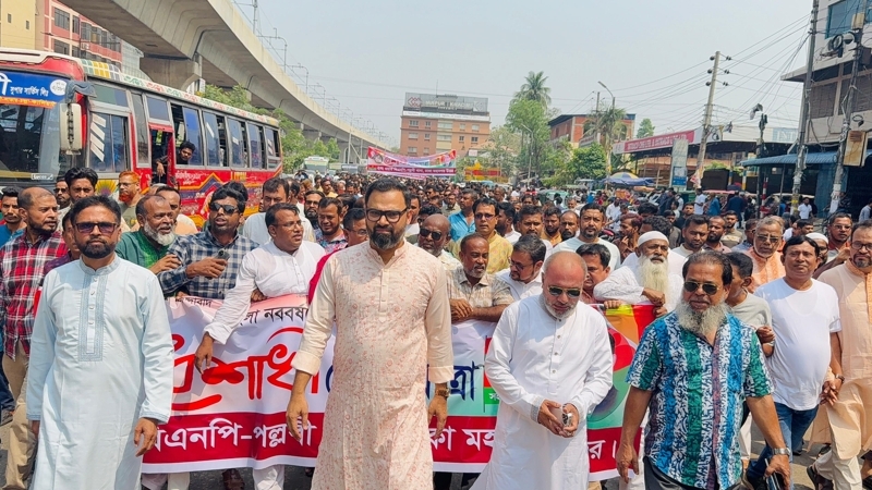 নববর্ষকে স্বাগত জানিয়ে আমিনুল হকের বৈশাখী শোভাযাত্রা
