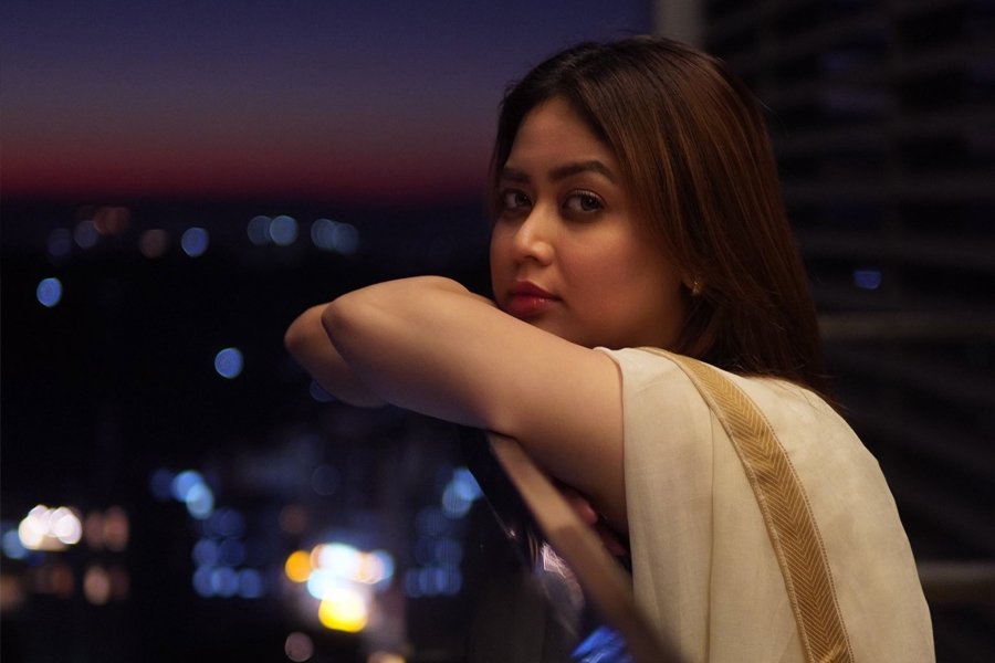 বিশ্বাসঘাতকতা নিয়ে ভাবনার আবেগঘন স্ট্যাটাস