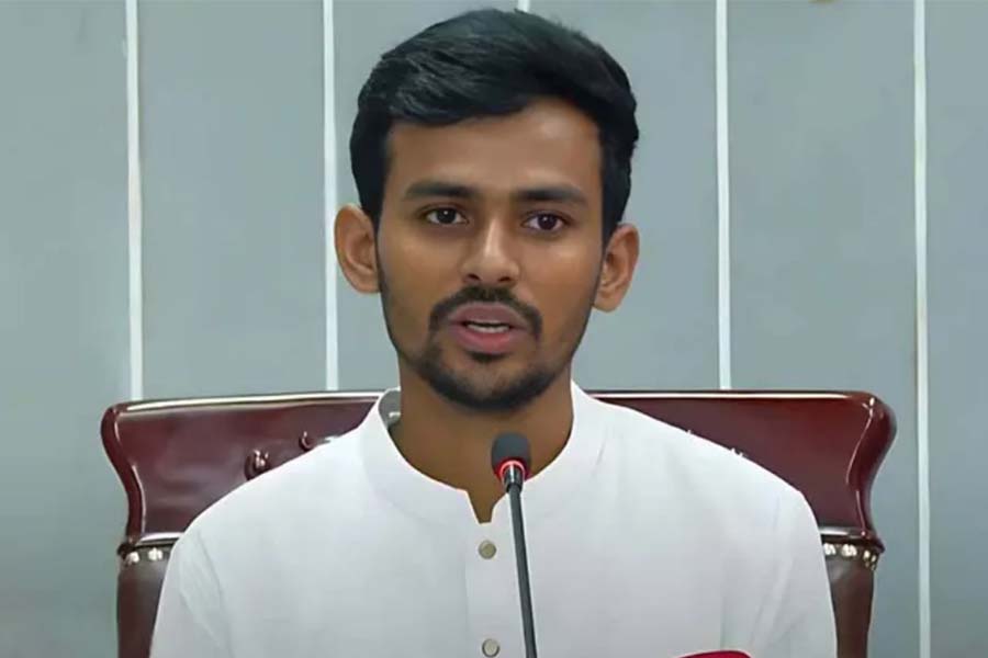 তথ্য উপস্থাপনায় সততা ও বস্তুনিষ্ঠতা দরকার : আসিফ মাহমুদ