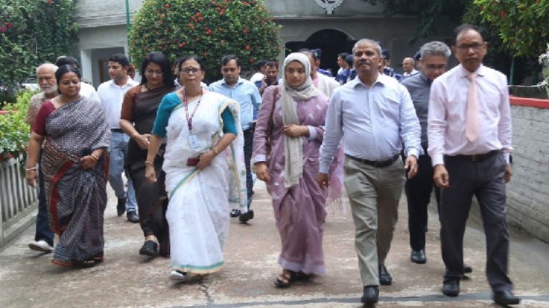 প্রবাসীদের জন্য আলাদা হাসপাতাল নির্মাণ করা হবে: আসিফ নজরুল