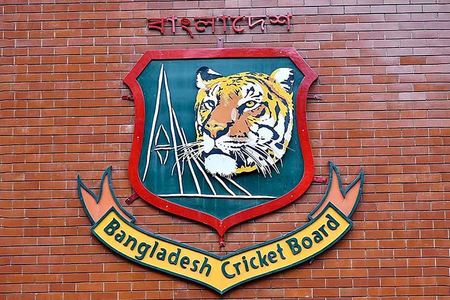 বিসিবি নির্বাচনে ৬০ মনোনয়নপত্র সংগ্রহ