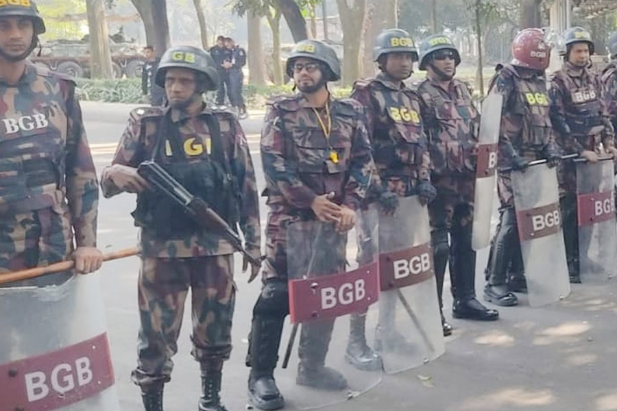 যমুনার নিরাপত্তায় ৬ প্লাটুন বিজিবি মোতায়েন