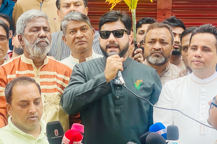 তরুণদের কর্মসংস্থান-মাদকমুক্ত এলাকা গড়ার অঙ্গীকার ইশরাকের