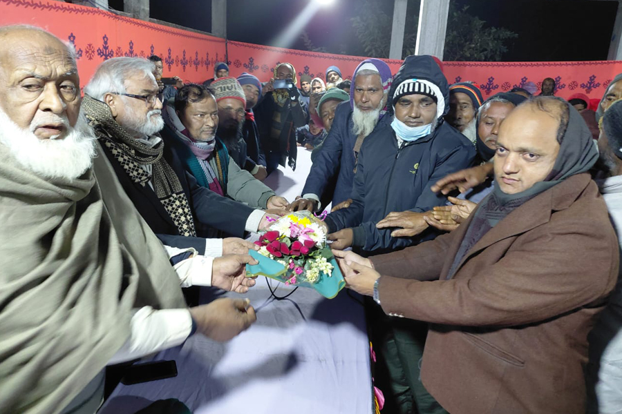 বিএনপিতে যোগ দিলেন আ’লীগের ৩০০ জন