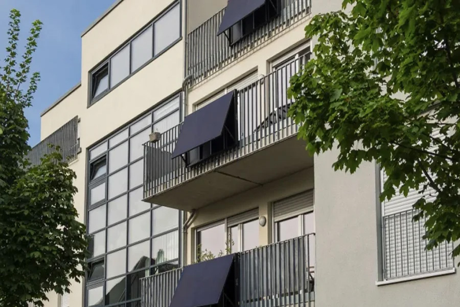 যুক্তরাষ্ট্রে বাড়ির বিদ্যুৎ বিলে সাশ্রয় আনছে ‘ব্যালকনি সোলার’