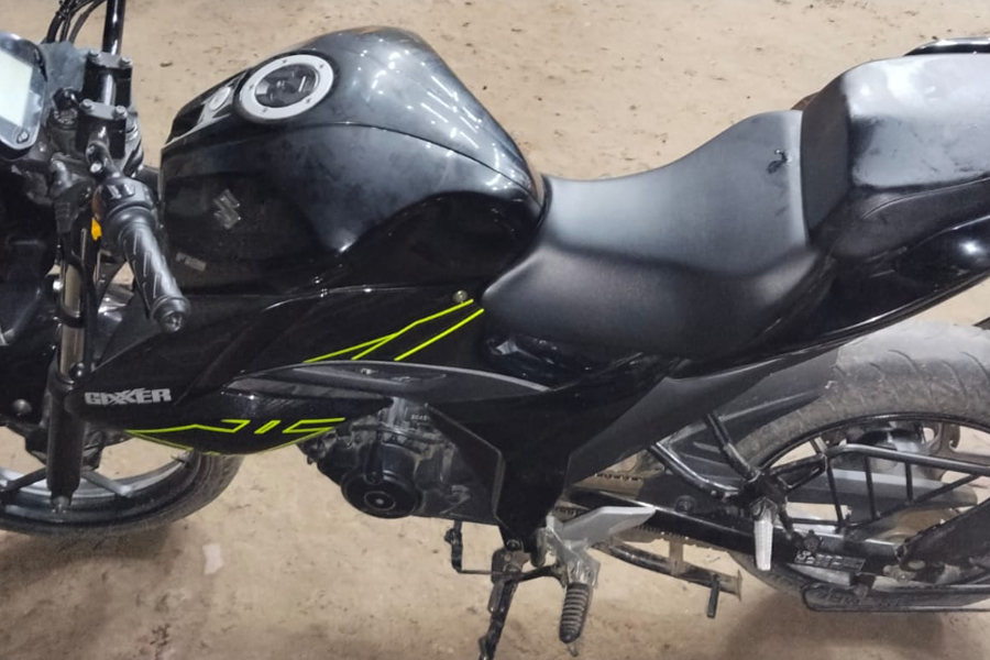 রাজবাড়ীতে তিনটি চোরাই মোটরসাইকেল উদ্ধার