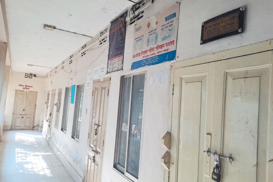 পরিবার পরিকল্পনা কর্মকর্তার বিরুদ্ধে অনিয়মের অভিযোগ