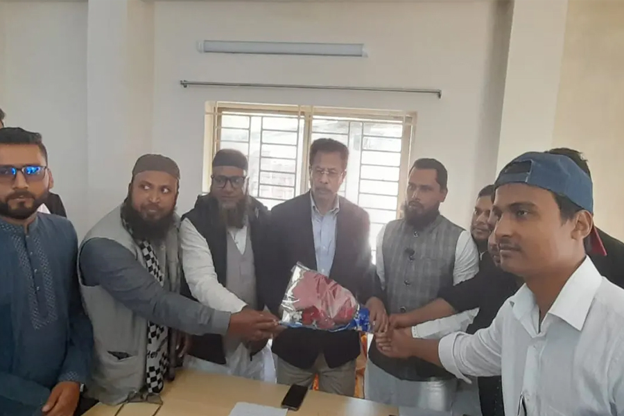 সরে দাঁড়ালেন গণঅধিকার পরিষদের প্রার্থী