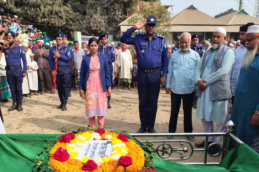 রাষ্ট্রীয় মর্যাদায় চিরবিদায় নিলেন বীর মুক্তিযোদ্ধা তাজুল ইসলাম