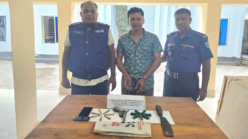 নোয়াখালীতে আগ্নেয়াস্ত্র-গুলিসহ যুবদল নেতা আটক