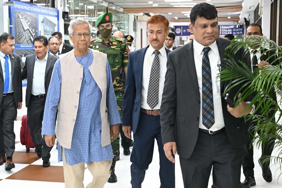 জাতিসংঘের সাধারণ অধিবেশনে যোগ দিতে যুক্তরাষ্ট্রের উদ্দেশে প্রধান উপদেষ্টা