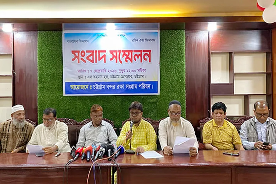 চট্টগ্রাম বন্দর কাল থেকে লাগাতার ধর্মঘট