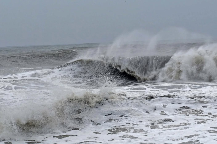 বঙ্গোপসাগরে ঘূর্ণিঝড় ‘ডিটওয়া’; বাংলাদেশে প্রভাব নেই