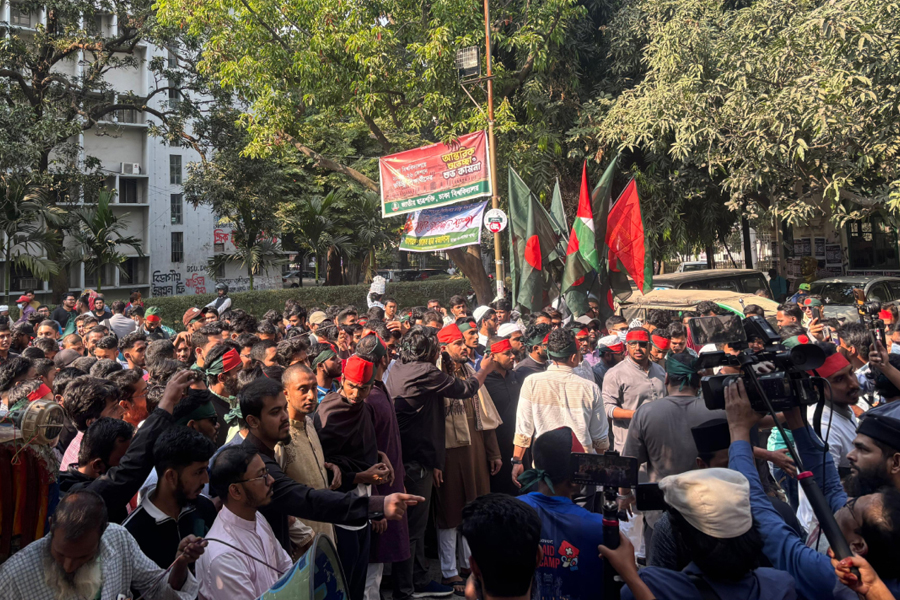 স্বরাষ্ট্র উপদেষ্টার কার্যালয় ঘেরাও কর্মসূচি শুরু