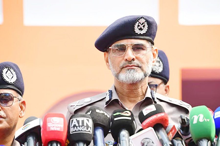 ঈদে গণপরিবহনে ভাড়া ও যাত্রী সুরক্ষায় বিশেষ তদারকি: ডিএমপি