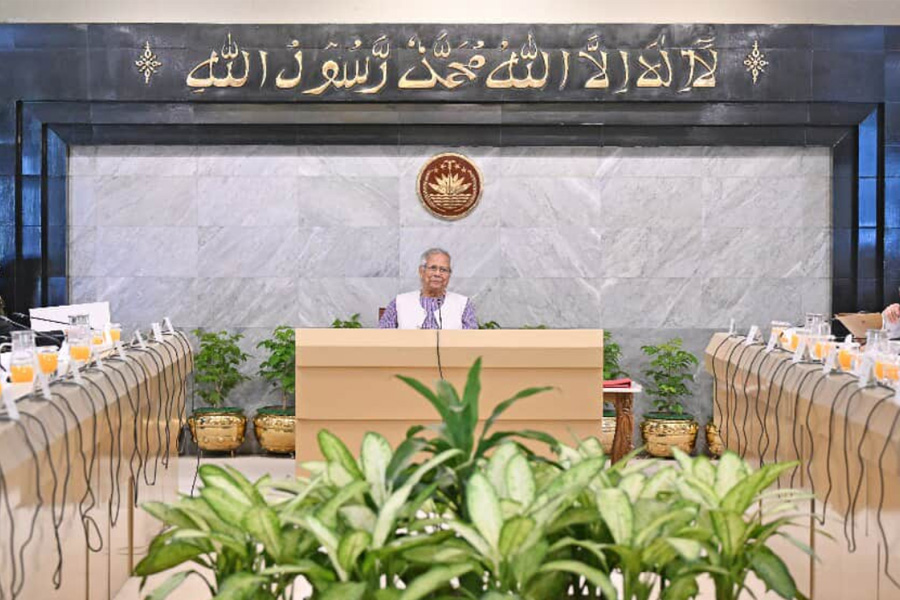 উপদেষ্টা পরিষদে খালেদা জিয়ার আরোগ্য কামনায় মোনাজাত