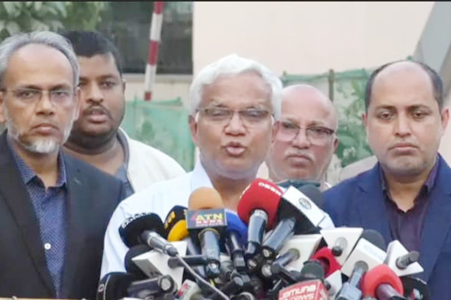 মেডিকেল বোর্ডের সিদ্ধান্তেই নির্ভর করছে খালেদা জিয়ার বিদেশ যাত্রা