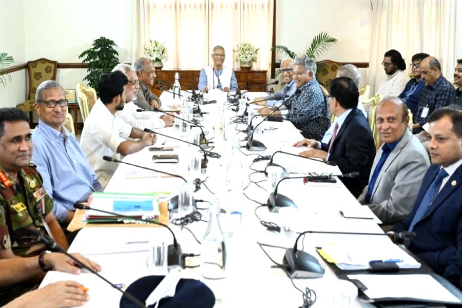 সহিংসতা মোকাবিলায় স্থানীয় প্রশাসনকে কঠোর হওয়ার নির্দেশ