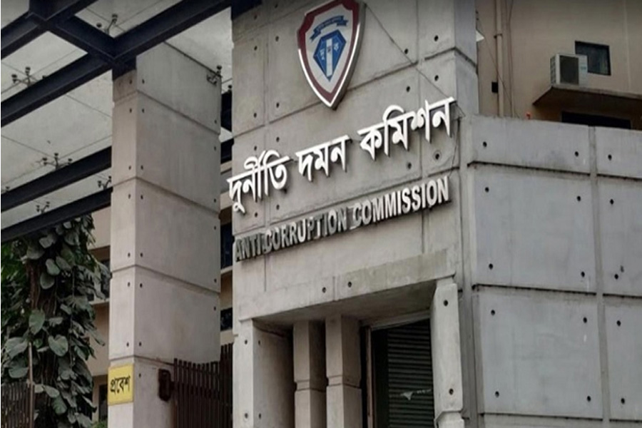 দুদকের ৫ উপপরিচালককে বদলি