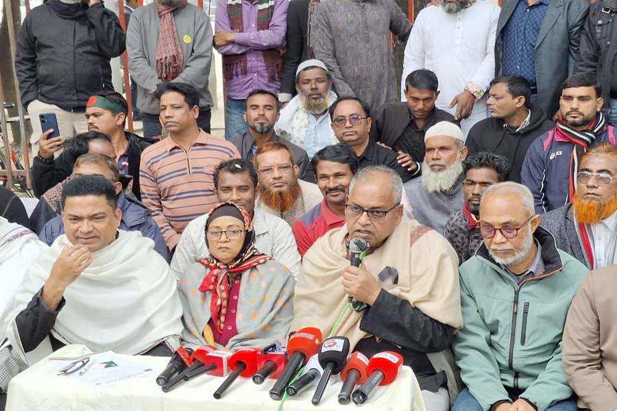 খালেদা জিয়ার জীবন ও কর্ম নিয়ে গবেষণার আহ্বান দুদুর