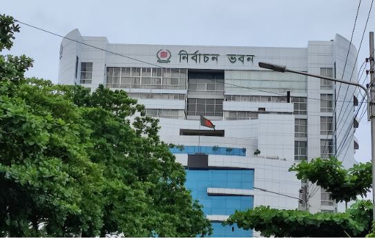 ইসির সঙ্গে তিন বাহিনীর প্রধানদের বৈঠক কাল