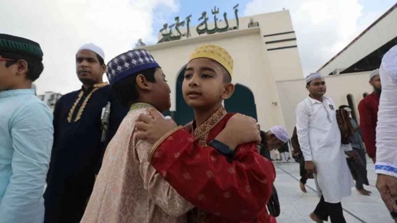 ত্যাগের মহিমায় উদযাপিত হচ্ছে পবিত্র ঈদুল আজহা