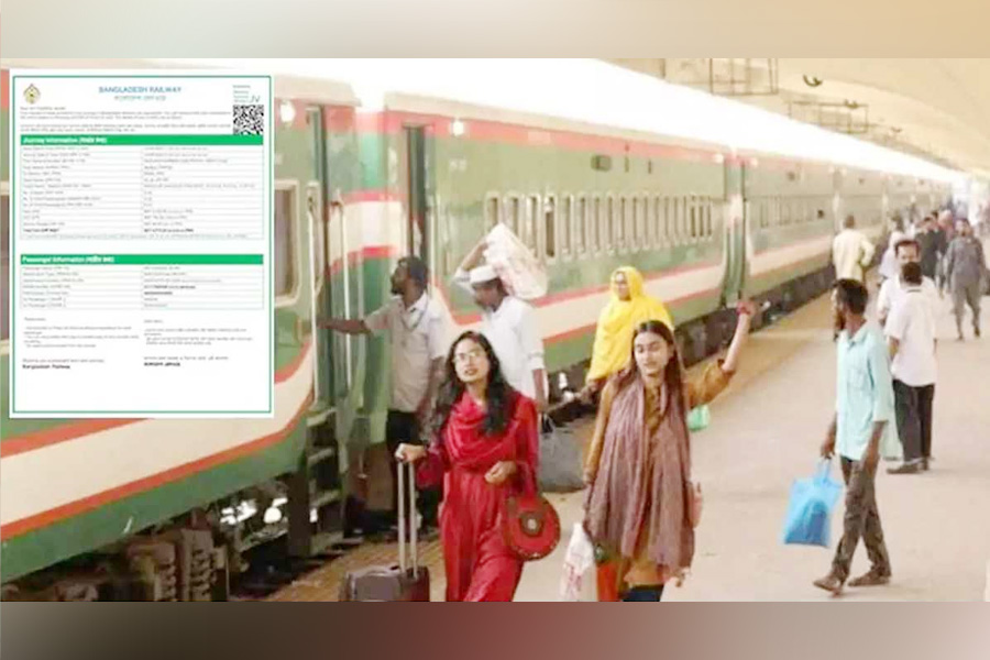 দ্বিতীয় দিনেও চলছে ট্রেনের অগ্রিম টিকিট বিক্রি