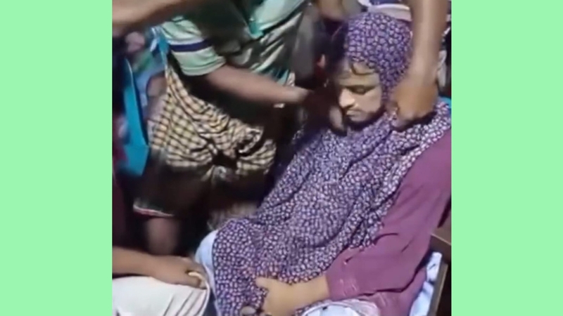 বোরকা পড়ে প্রেমিকার সঙ্গে দেখা করতে গিয়ে ধরা খেলেন ইমাম