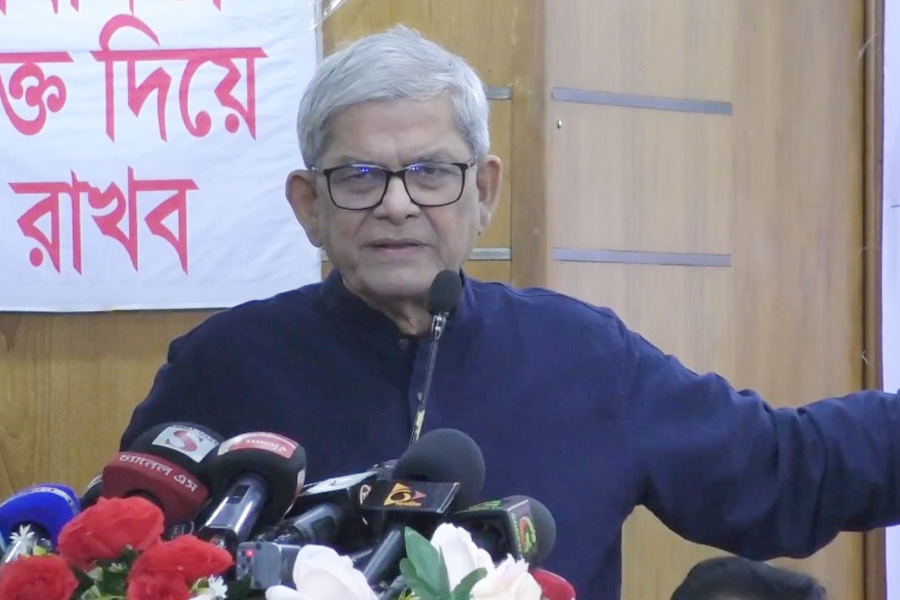 গণতন্ত্র ও স্বাধীনতার পক্ষে জনগণকেই সিদ্ধান্ত নিতে হবে: ফখরুল