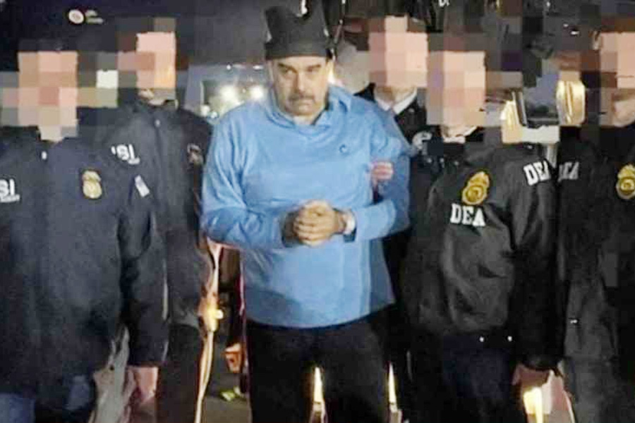 মাদুরোর ‘ঘরেই’ ঘাপটি মেরে বসেছিল গাদ্দার