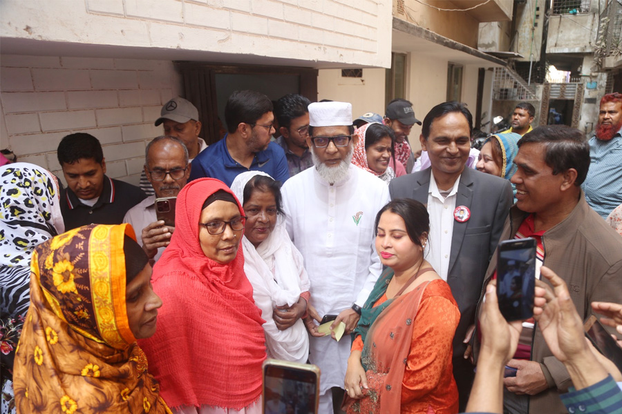 দোয়া-মুনাজাতের মাধ্যমে নির্বাচনী প্রচারণা শুরু করলেন হাবিব