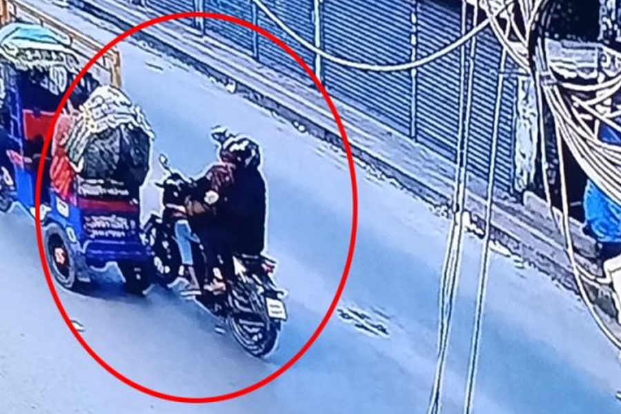 আলমগীর মোটরসাইকেল চালায়, গুলি চালায় পেছনে বসা ফয়সাল