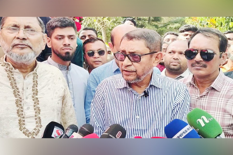 মানুষকে ডাক্তার খুঁজতে হবে না, ডাক্তার মানুষের কাছে পৌঁছাবে