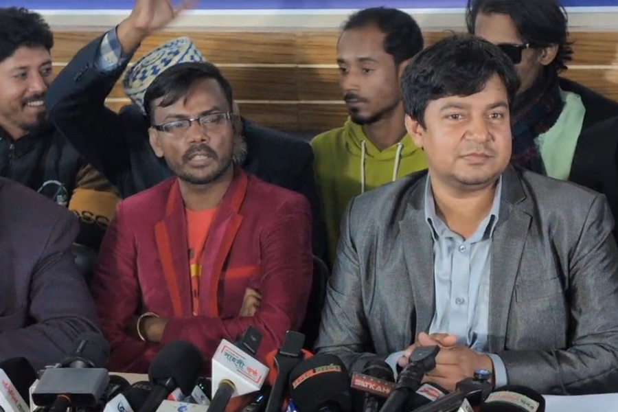 আমজনতার দলে যোগ দিলেন হিরো আলম