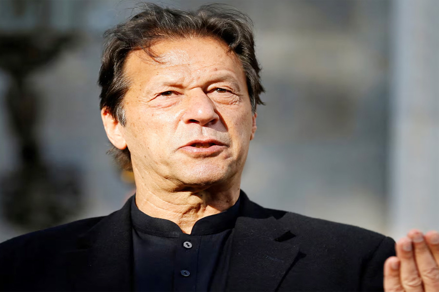 পাকিস্তান সরকার ইমরান খানের সঙ্গে কারাগারে সাক্ষাৎ সম্পূর্ণ নিষিদ্ধ করল