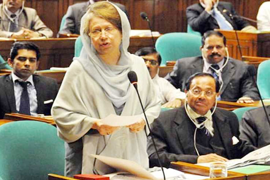 যে সংসদে ফিরিয়েছিলেন প্রাণ, সেখানেই ফিরলেন নিথর দেহে