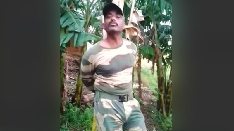 চাঁপাইনবাবগঞ্জ সীমান্তে বিএসএফ সদস্য আটক