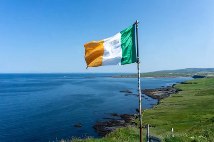 দ্রুত জনসংখ্যা বৃদ্ধিতে আয়ারল্যান্ডে অভিবাসননীতি আরও কঠোর