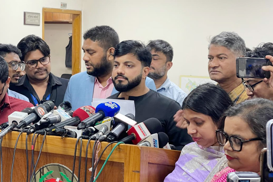 ভোটকেন্দ্র ও থানার ওসি পরিবর্তন চেয়ে ইসিতে ইশরাক