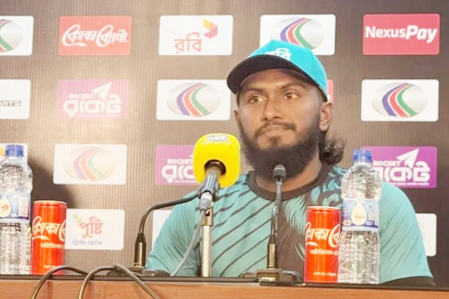 ব্যাটিং ব্যর্থতায় স্বপ্নভঙ্গ, দায় স্বীকার অধিনায়ক জাকেরের