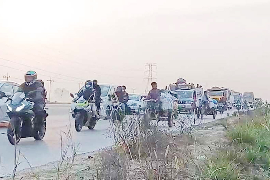 যমুনা সেতুতে যানবাহনের চাপ, ২৪ ঘণ্টায় ৩ কোটি টাকা