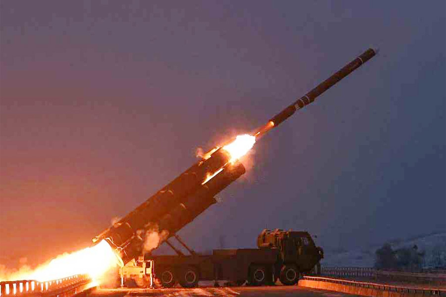 জাপান সাগরে একাধিক ক্ষেপণাস্ত্র নিক্ষেপ করল উত্তর কোরিয়া