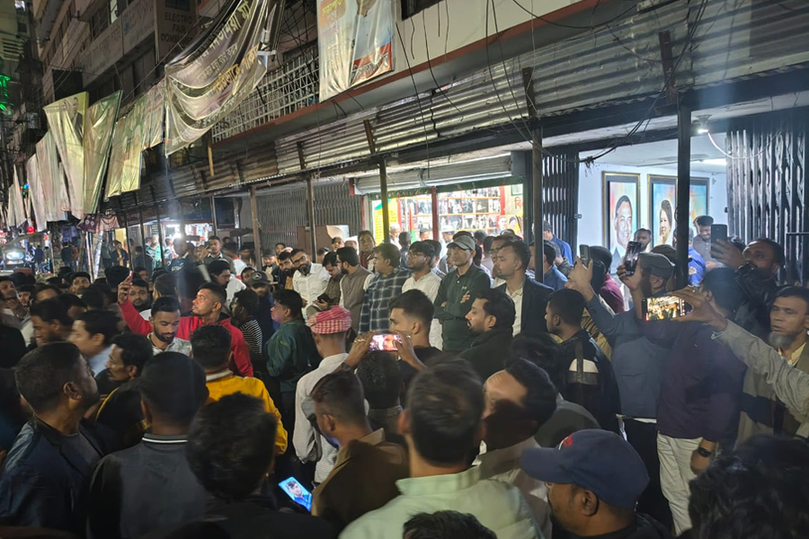 ওসমান হাদির ওপর হামলার প্রতিবাদে যুবদলের বিক্ষোভ