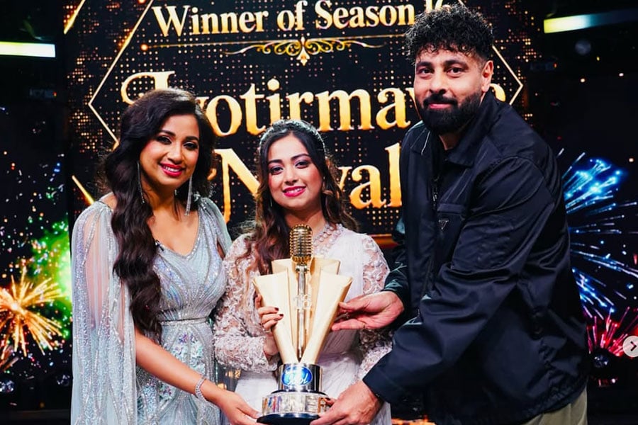 ‘ইন্ডিয়ান আইডল’ হলেন জ্যোতির্ময়ী নায়েক