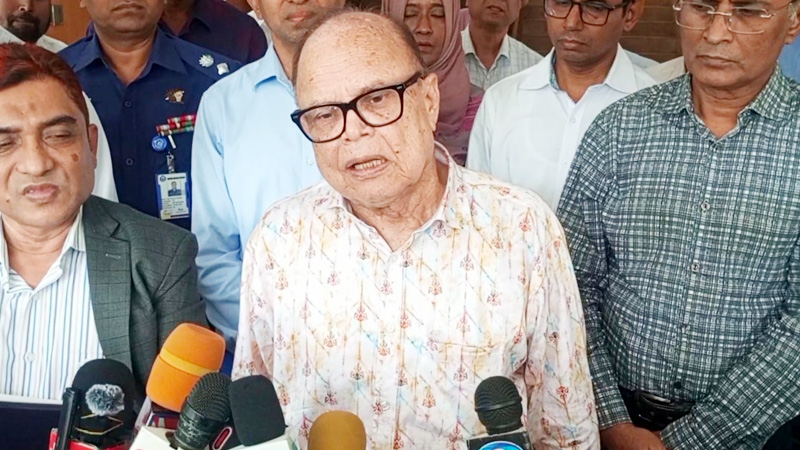 চালের বাজার স্থিতিশীল রাখতে আমদানির অনুমতি: খাদ্য উপদেষ্টা