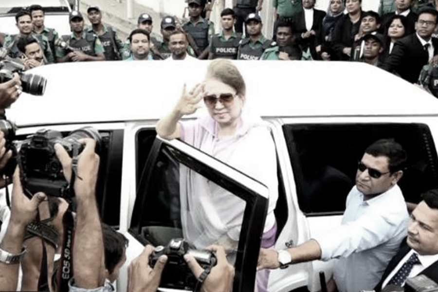 রাজনীতির প্রতি অনীহা থেকে জাতীয় ঐক্যের প্রতীক