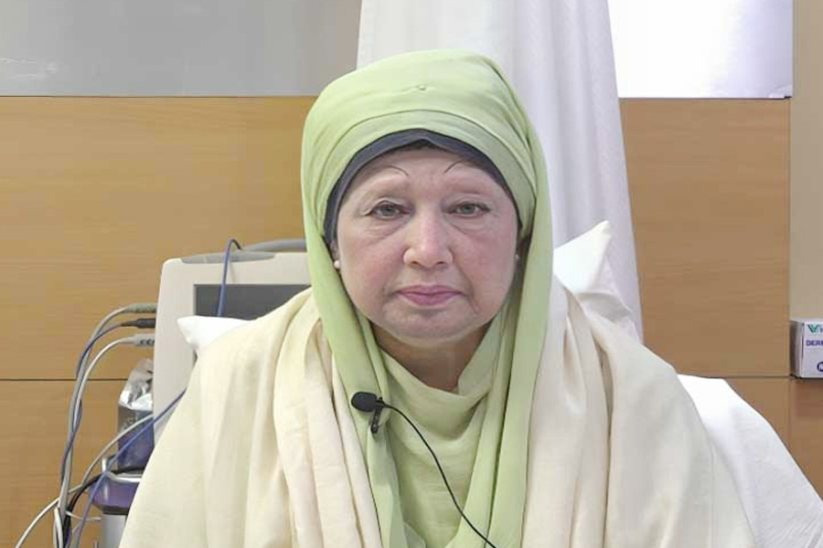 খালেদা জিয়াকে লন্ডন নেওয়ার বিষয়ে রাতে সিদ্ধান্ত