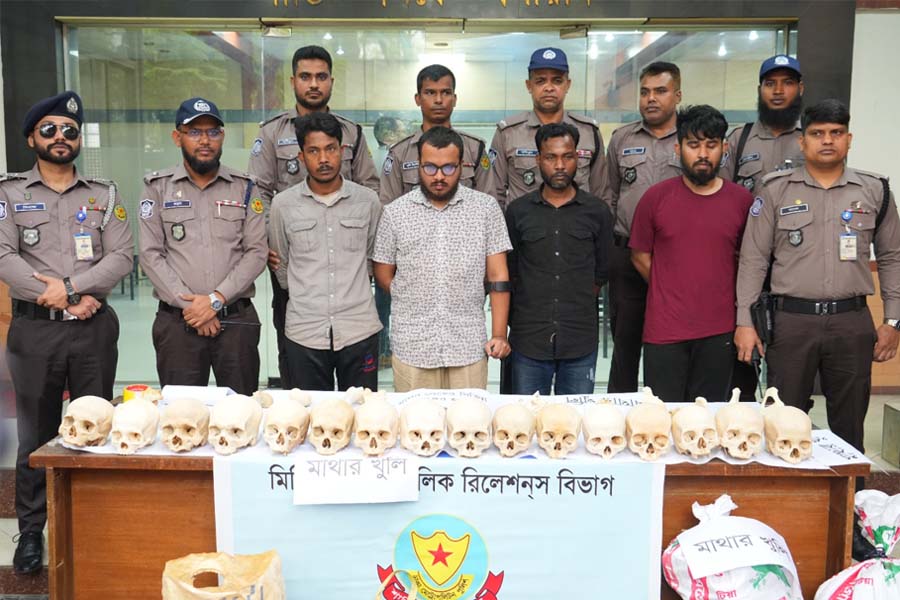 ২১ মামলা মাথায় নিয়ে ফের কঙ্কাল চুরি, এবার ৪৭ মাথার খুলি উদ্ধার